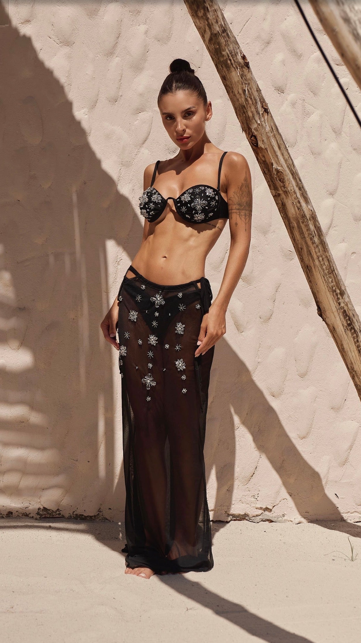 Saia Carmel Bordada - 3 cores disponíveis