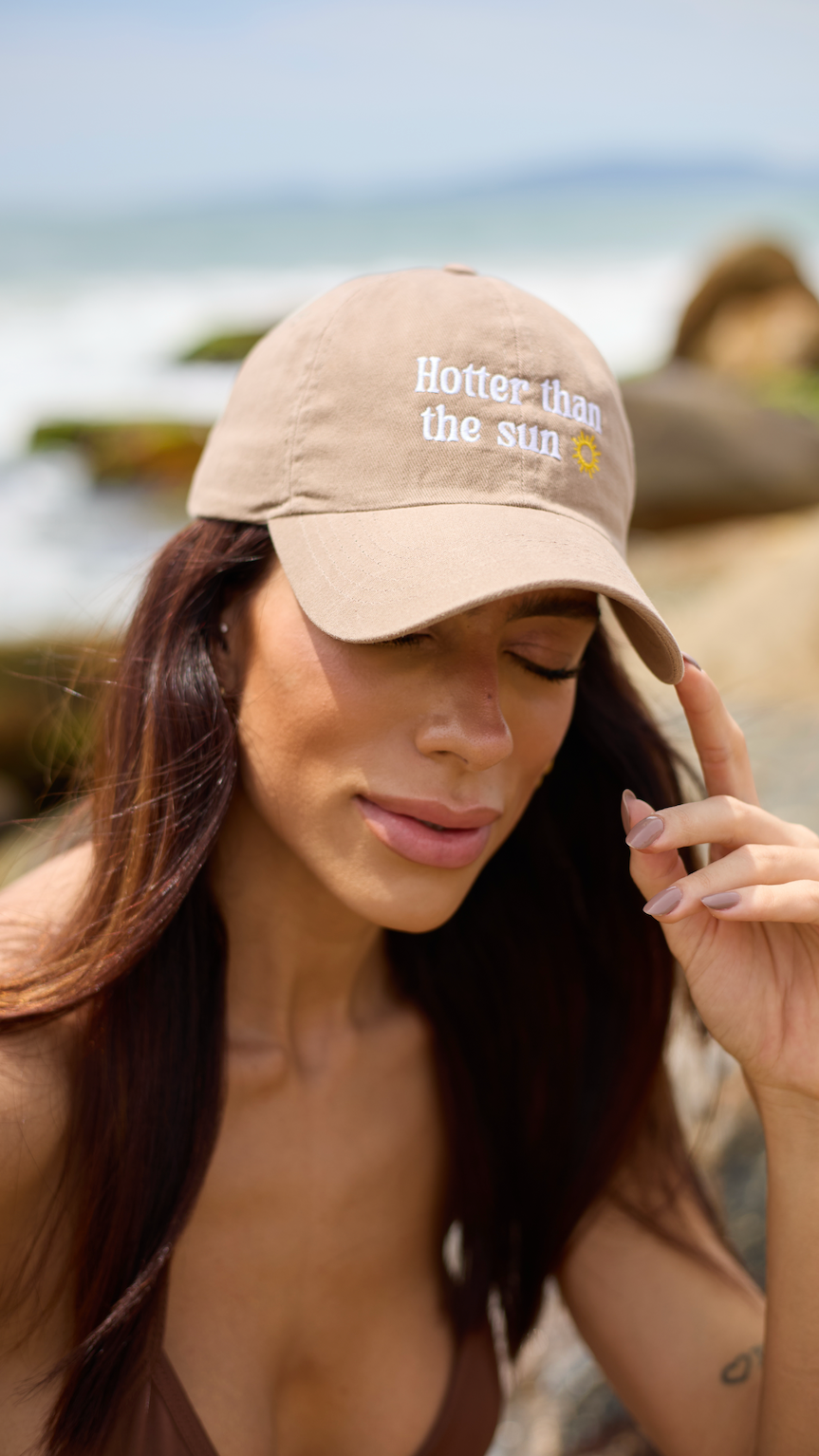Boné “Hotter than the sun”