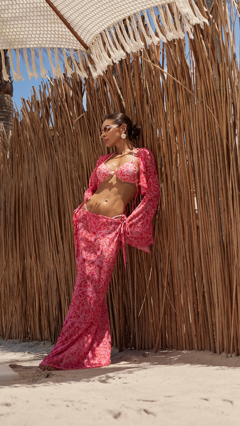 TROPICALIA LUXE